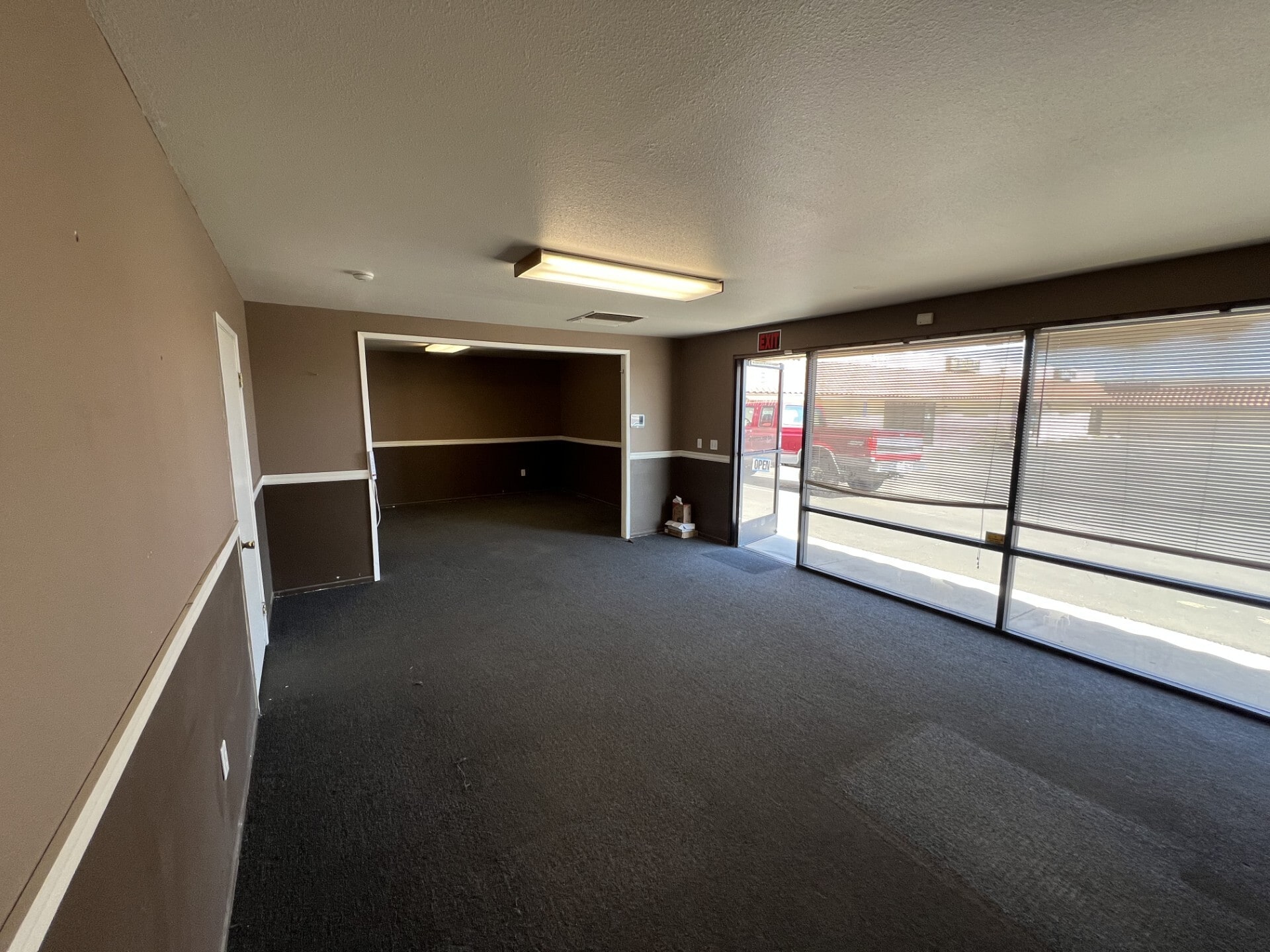 10178-10182 I Ave, Hesperia, CA à louer Photo intérieure– Image 1 sur 5
