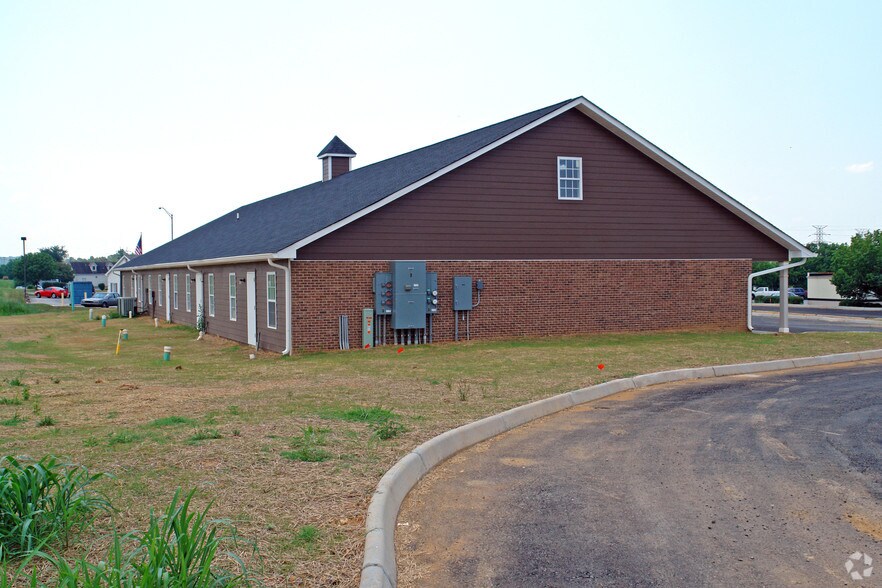 847 Turner St, Maryville, TN à louer - Photo de l’immeuble – Image 2 sur 7
