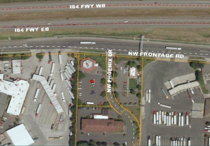 557 NW Phoenix Dr, Troutdale, OR à louer - Aérien – Image 3 sur 13