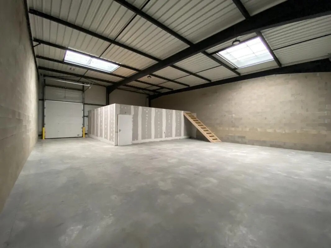 Industriel/Logistique dans Dreux à louer Photo intérieure– Image 1 sur 10