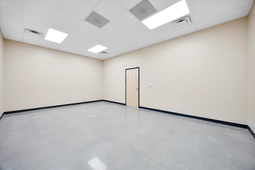 1305 Industrial Dr, Royse City, TX à louer - Photo intérieure – Image 3 sur 16