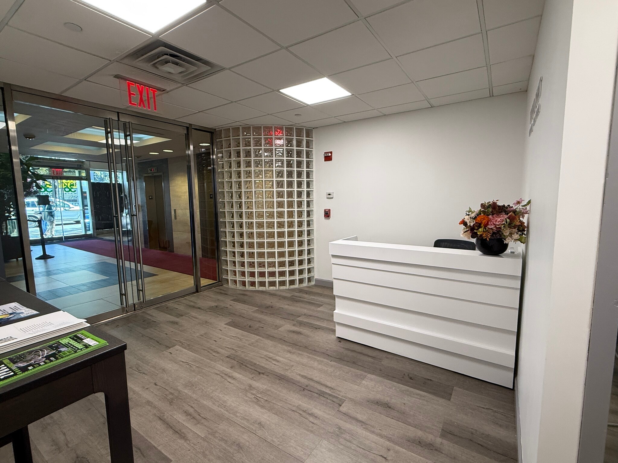 36-36 Main St, Flushing, NY à louer Photo intérieure– Image 1 sur 4