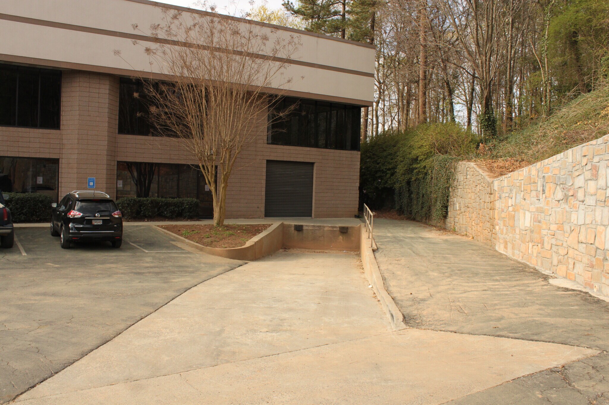 3120 Medlock Bridge Rd, Peachtree Corners, GA à louer Photo de l’immeuble– Image 1 sur 37