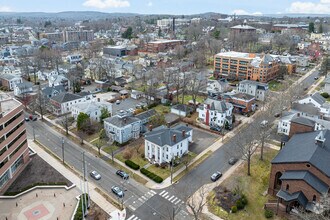 109 Broad St, Middletown, CT - Vue aérienne  vue de carte