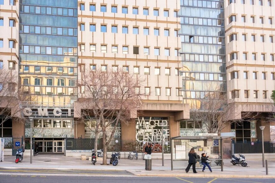 2 Rue Henri Barbusse, Marseille à vendre - Photo de l’immeuble – Image 3 sur 13