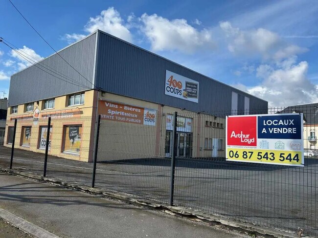 Plus de détails pour Local d’activités à vendre