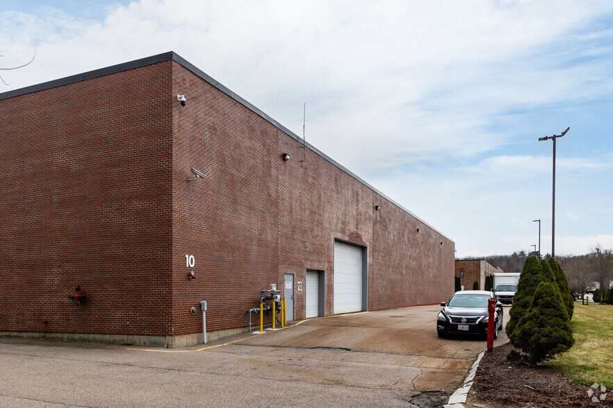 10 Panas Rd, Foxborough, MA à louer - Photo de l’immeuble – Image 3 sur 4
