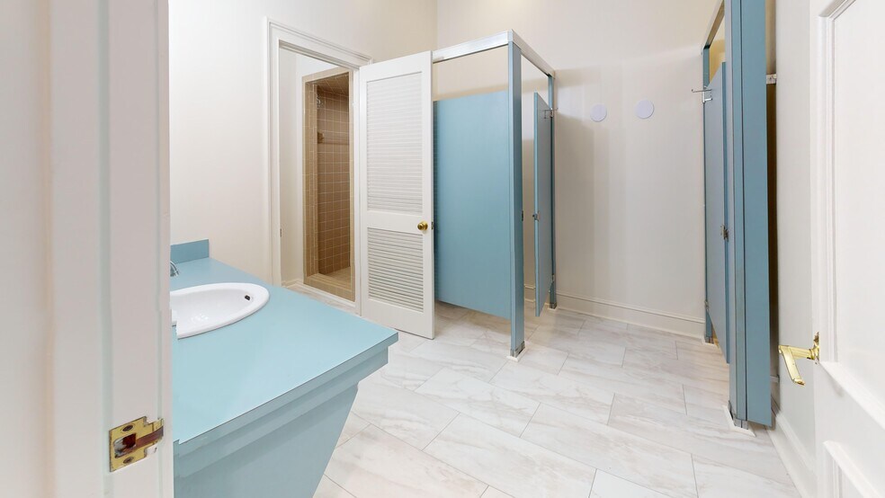 2833 Remington Green Cir, Tallahassee, FL à vendre - Photo de l’immeuble – Image 3 sur 32