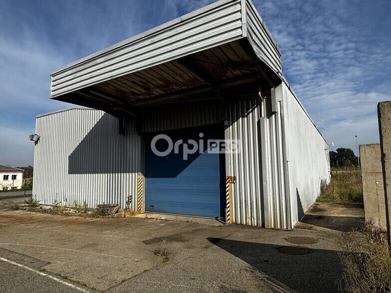 Bureau dans Noyal-Pontivy à louer - Photo de l’immeuble – Image 3 sur 11