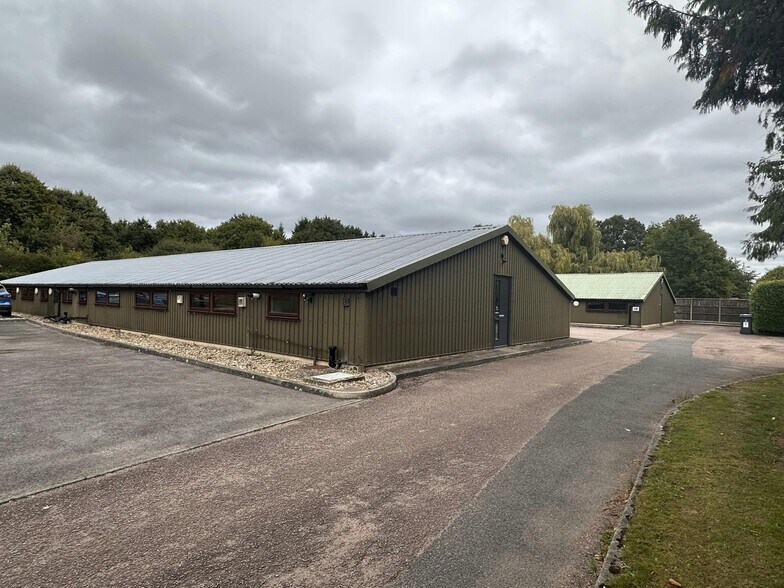 Valley Industries, 3-4 Cuckoo Lane, Tonbridge à louer - Photo de l’immeuble – Image 2 sur 5