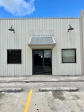 1501 Bensdale Rd, Pleasanton, TX à louer Photo de l’immeuble– Image 1 sur 6