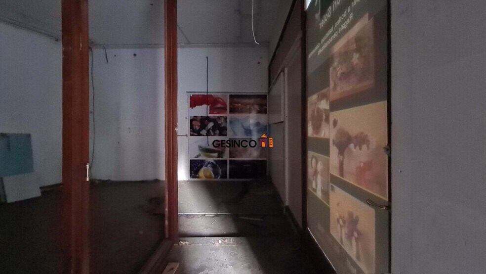 Local commercial dans València à louer - Photo de l’immeuble – Image 3 sur 9