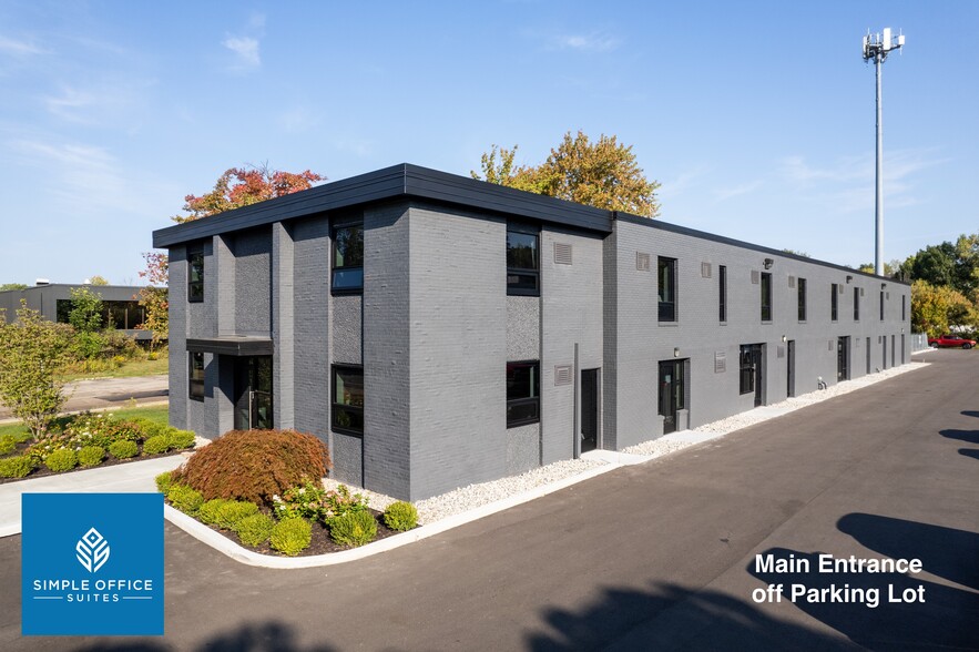 2215 Oak Industrial Dr NE, Grand Rapids, MI à louer - Photo de l’immeuble – Image 2 sur 12