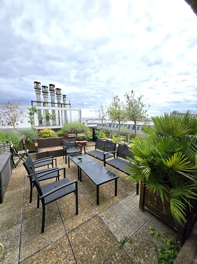 Plus de détails pour Bureau à louer