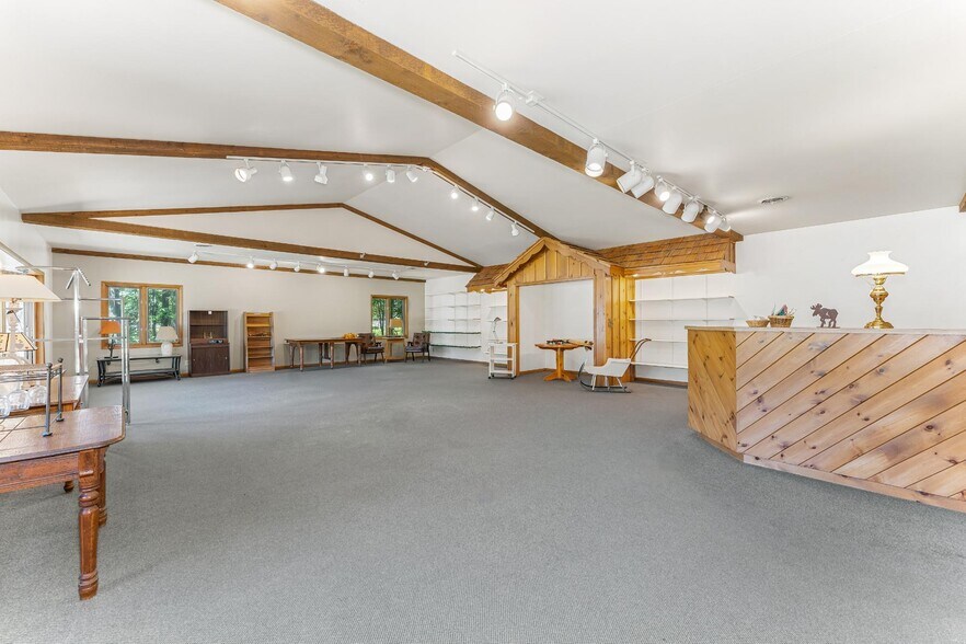7502 Highway 51, Minocqua, WI à vendre - Photo de l’immeuble – Image 2 sur 12