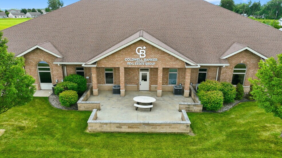 9109 Stellhorn Crossing Blvd, Fort Wayne, IN à louer - Photo de l’immeuble – Image 3 sur 49