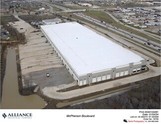 Plus de détails pour 11000 South Freeway, Burleson, TX - Industriel/Logistique à louer