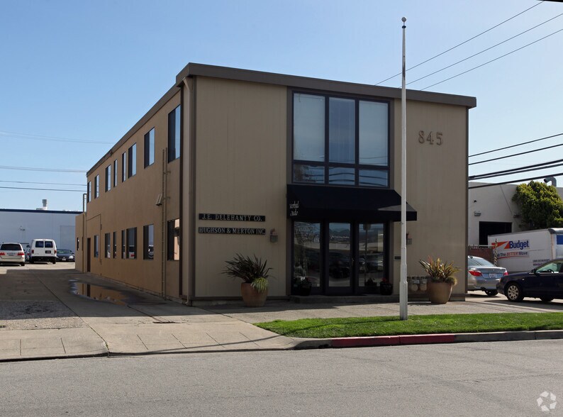845 Malcolm Rd, Burlingame, CA à louer - Photo de l’immeuble – Image 2 sur 6