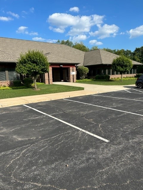 5760 Nimtz Pky, South Bend, IN à vendre Photo principale– Image 1 sur 25