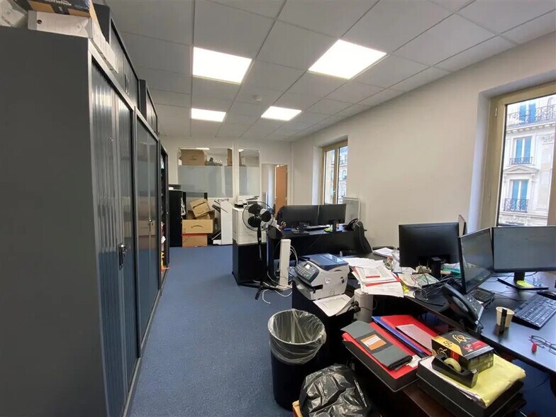 Bureau dans Paris à louer - Photo de l’immeuble – Image 2 sur 7