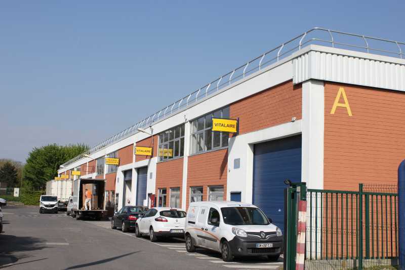 Local d’activités dans Villepinte à louer - Photo de l’immeuble – Image 2 sur 13