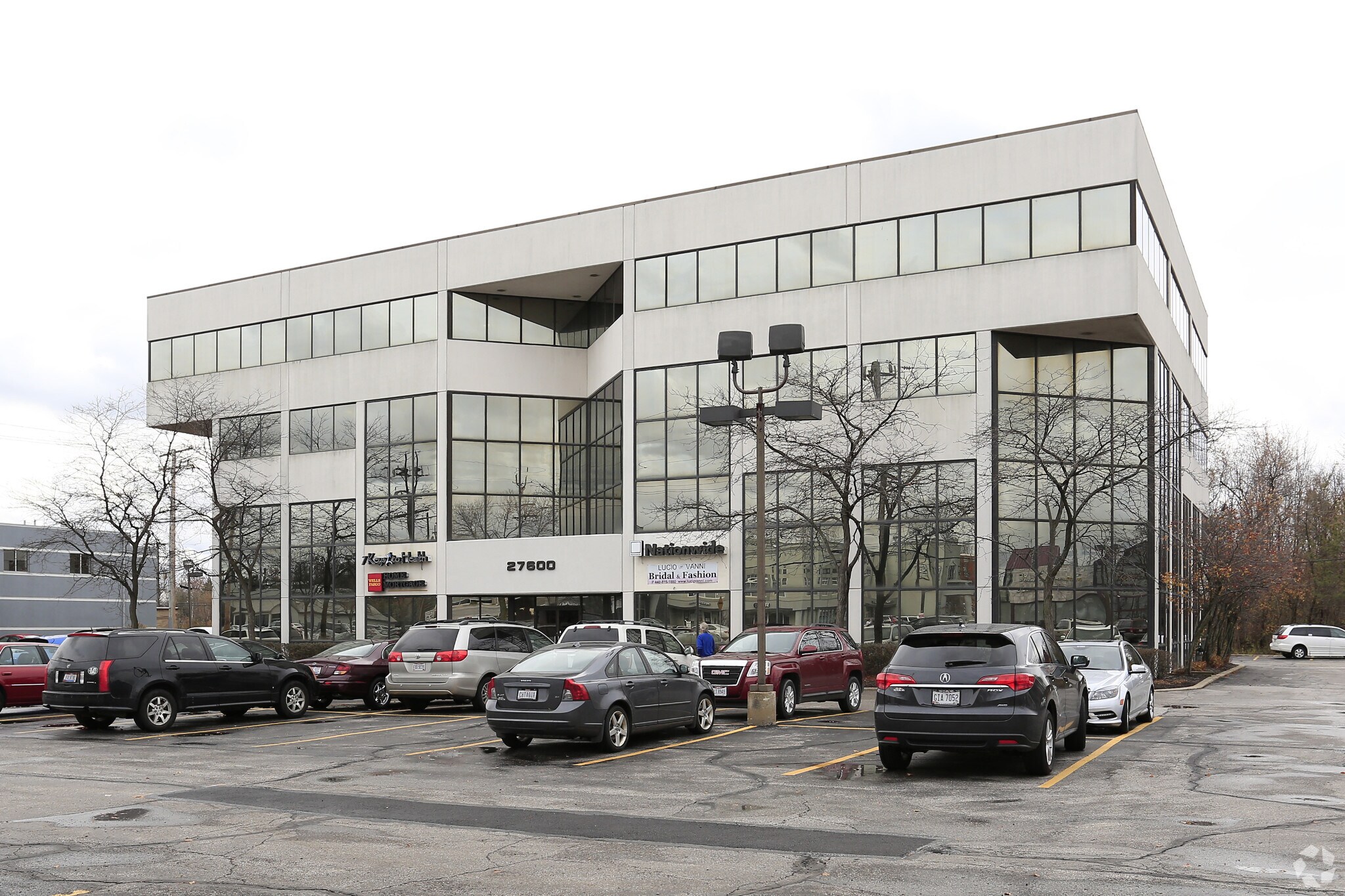 27600 Chagrin Blvd, Beachwood, OH à louer Photo principale– Image 1 sur 11