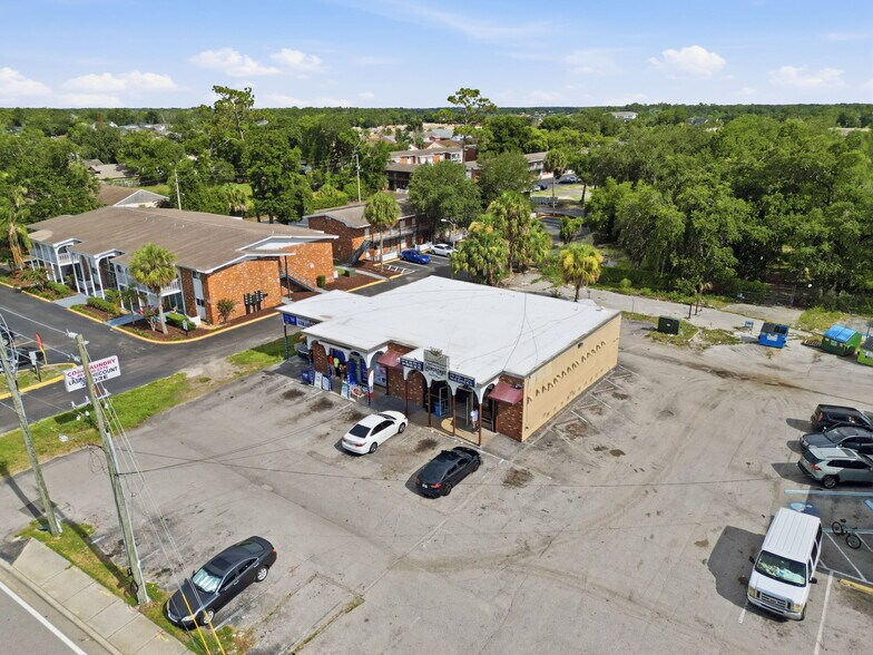 1228 Holden Ave, Orlando, FL à vendre - Photo de l’immeuble – Image 2 sur 5