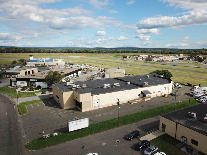 270 Murphy Rd, Hartford, CT à louer - Photo de l’immeuble – Image 3 sur 4