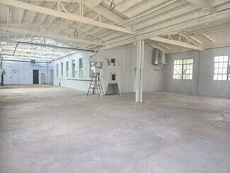 Plus de détails pour 224 Glenwood Ave, Bloomfield, NJ - Local d'activités à louer