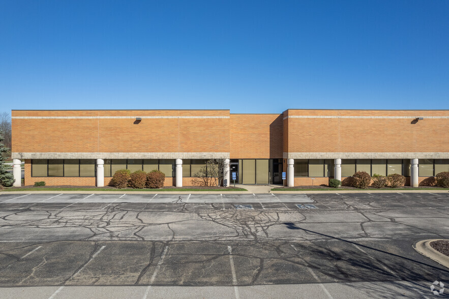 4160 Highlander Pky, Richfield, OH à louer - Photo de l’immeuble – Image 2 sur 5