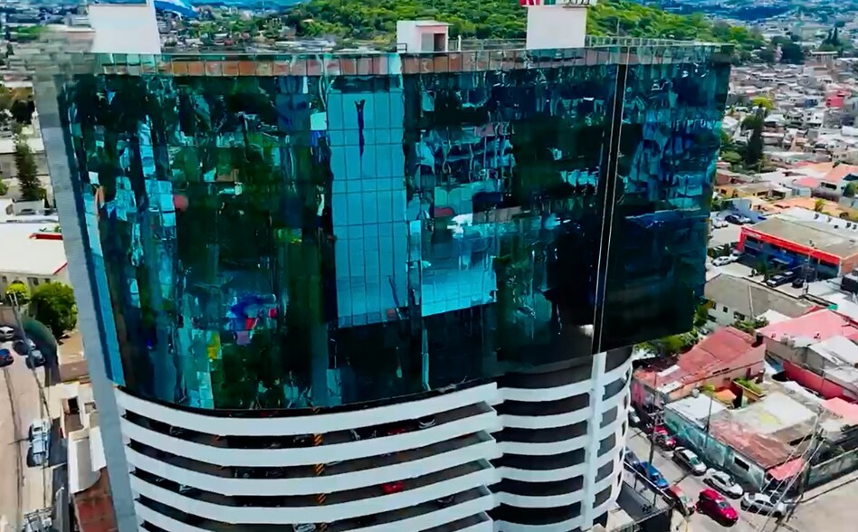 Bureau dans 401 Avenida Republica De Panama, Tegucigalpa, Avenida Republica De Panama à vendre - Photo de l’immeuble – Image 3 sur 11
