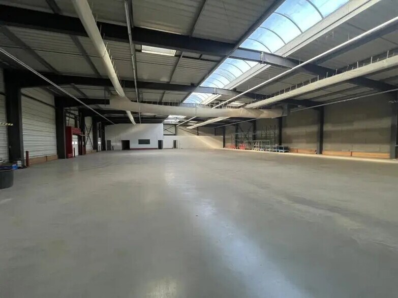 Industriel/Logistique dans Fréjus à louer - Photo intérieure – Image 2 sur 10