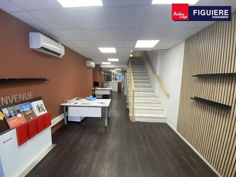 Local commercial dans Salon-de-Provence à louer - Photo intérieure – Image 2 sur 12