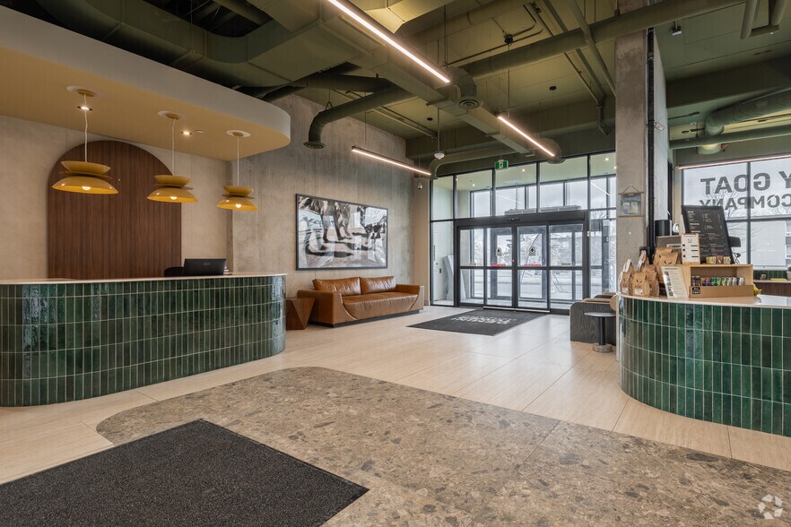 2140 Baseline, Ottawa, ON à louer - Hall d’entrée – Image 2 sur 29