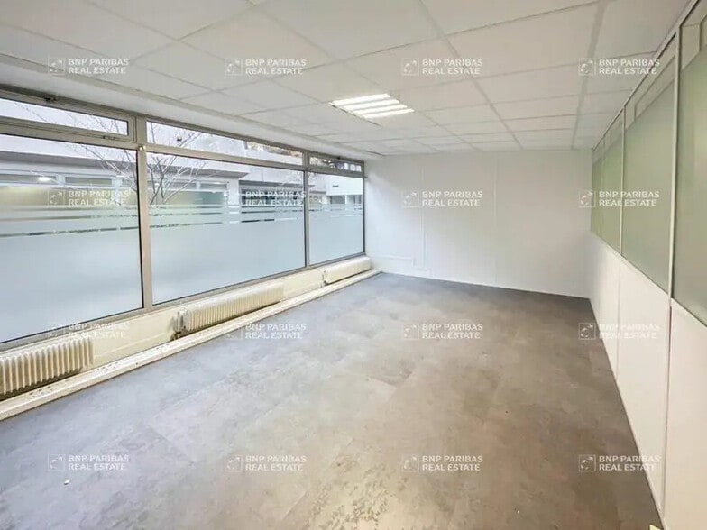 Bureau dans Paris à louer - Photo de l’immeuble – Image 3 sur 9