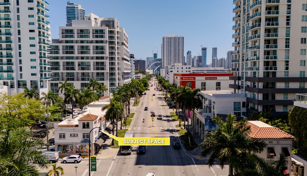 2427 Biscayne Blvd, Miami, FL à louer - Photo de l’immeuble – Image 2 sur 14