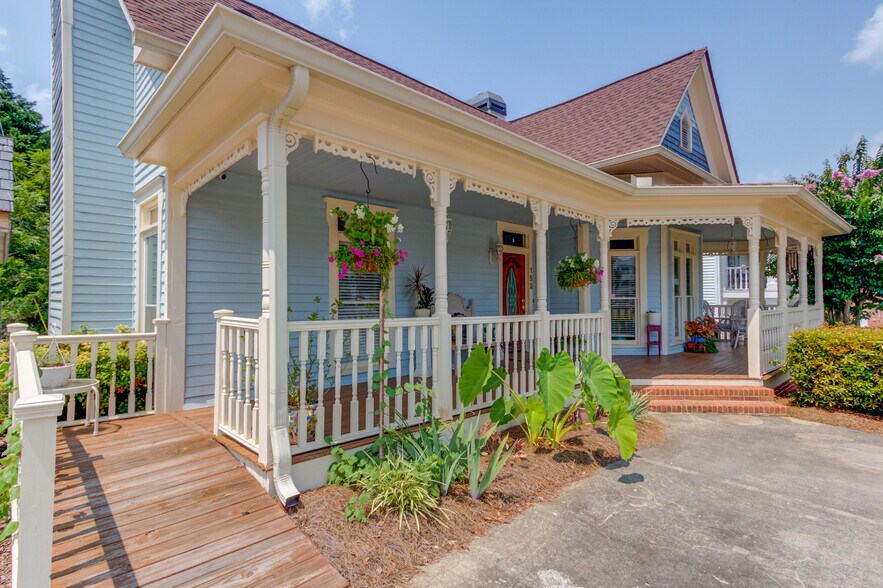 152 E Shadburn Ave, Buford, GA à vendre - Photo de l’immeuble – Image 3 sur 32