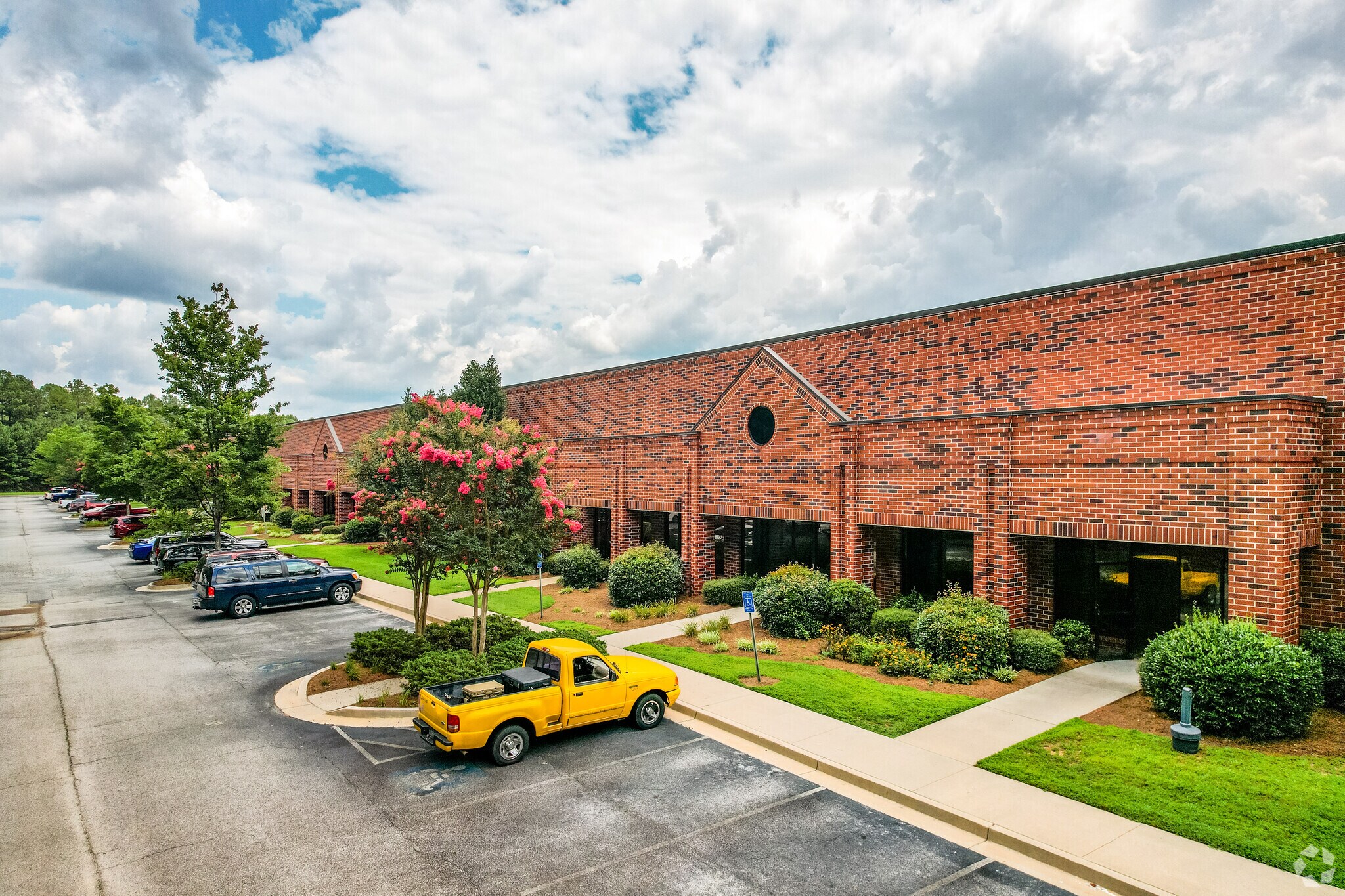 14230 Lochridge Blvd, Covington, GA à louer Photo principale– Image 1 sur 6