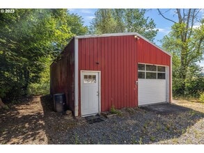 17981 SE Hemrich Rd, Damascus, OR à louer Photo de l’immeuble– Image 2 sur 5