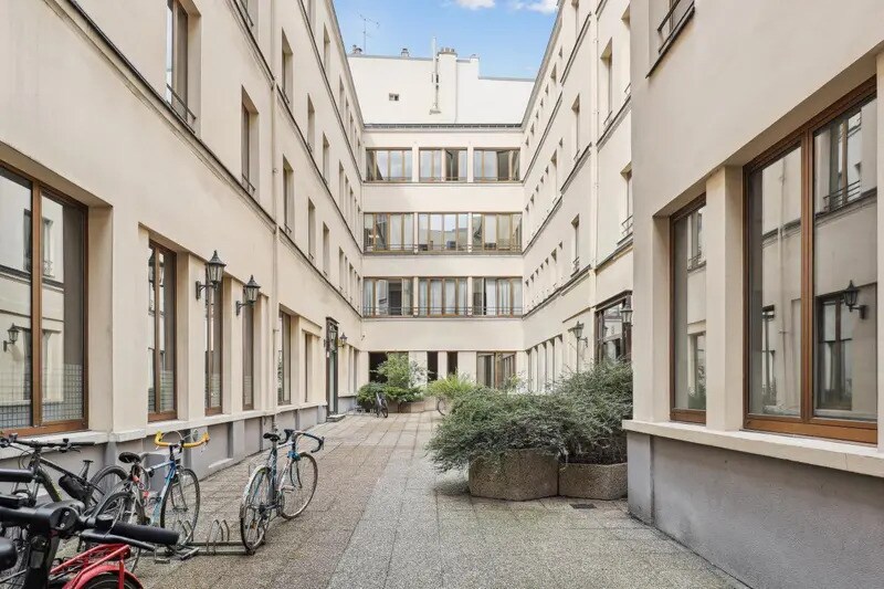 Bureau dans Paris à louer - Photo de l’immeuble – Image 2 sur 11