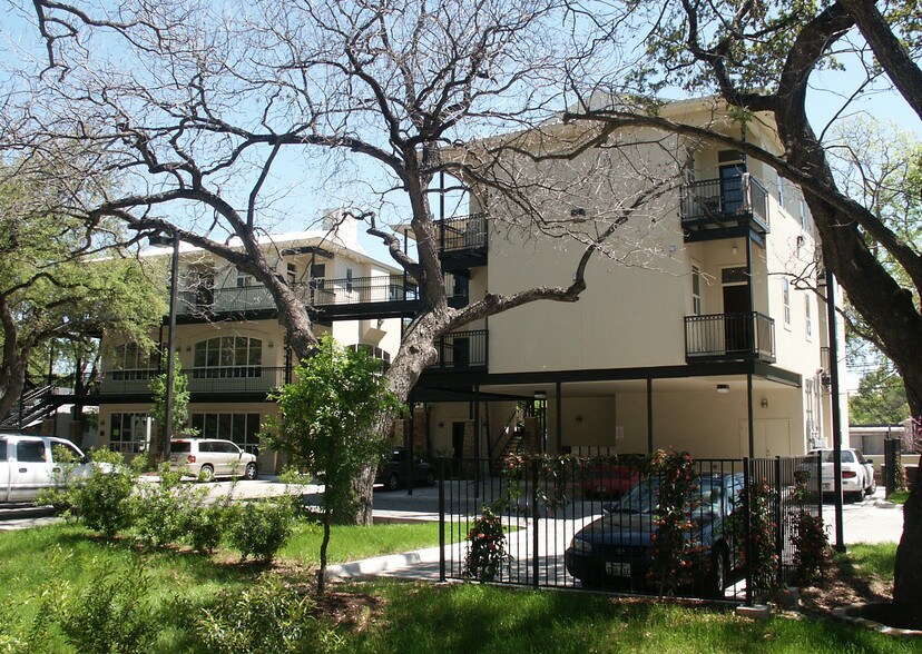 1310 S 1st St, Austin, TX à vendre - Photo de l’immeuble – Image 2 sur 10