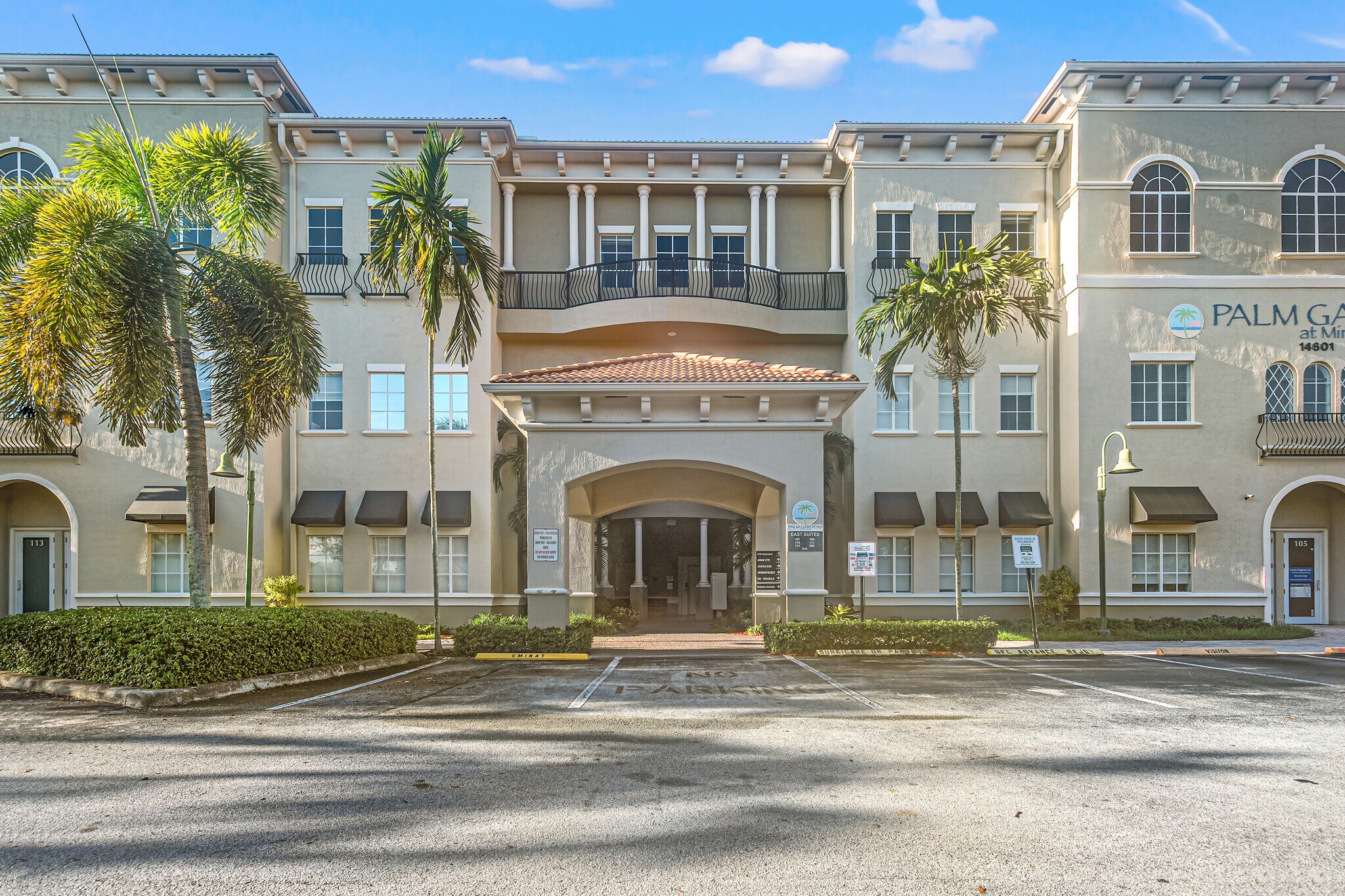 14601 SW 29 St, Miramar, FL à louer Photo de l’immeuble– Image 1 sur 6