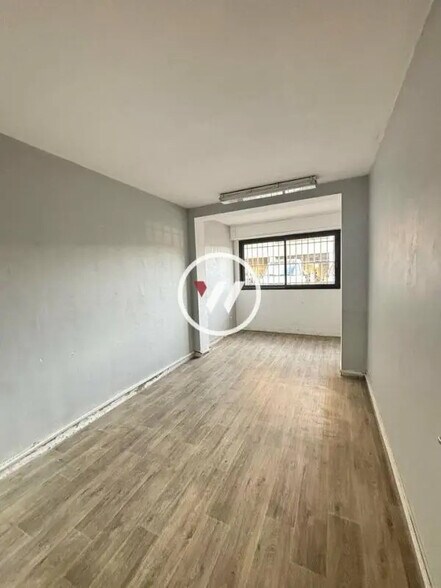 Bureau dans Marseille à louer - Photo de l’immeuble – Image 3 sur 8