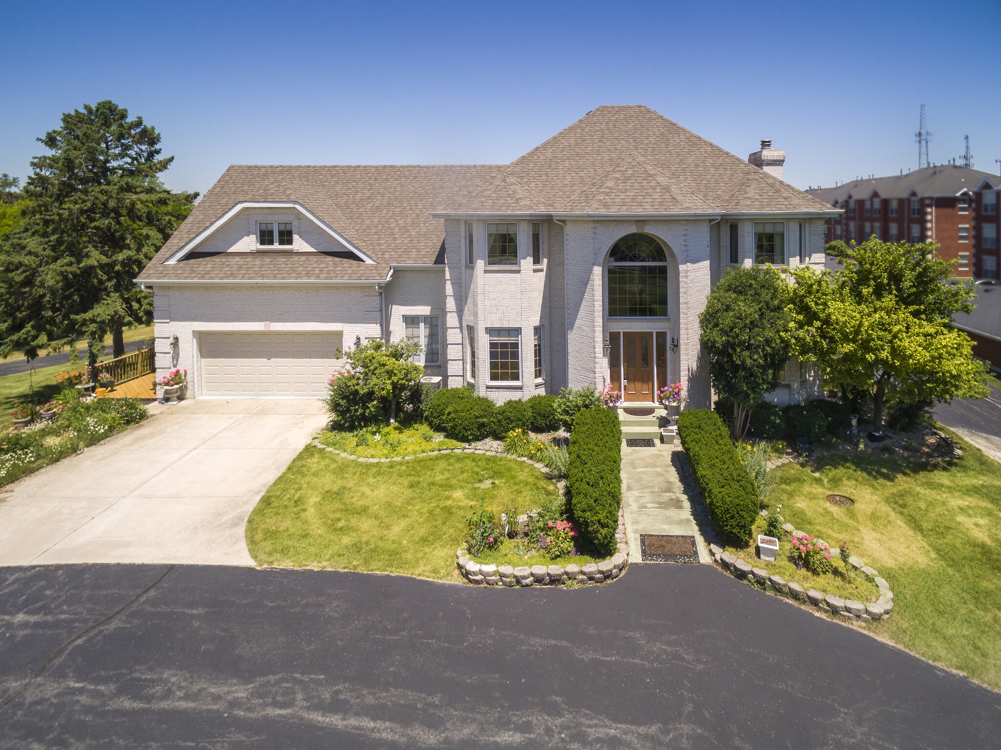 9910 W 167th St, Orland Park, IL à vendre Photo principale– Image 1 sur 10