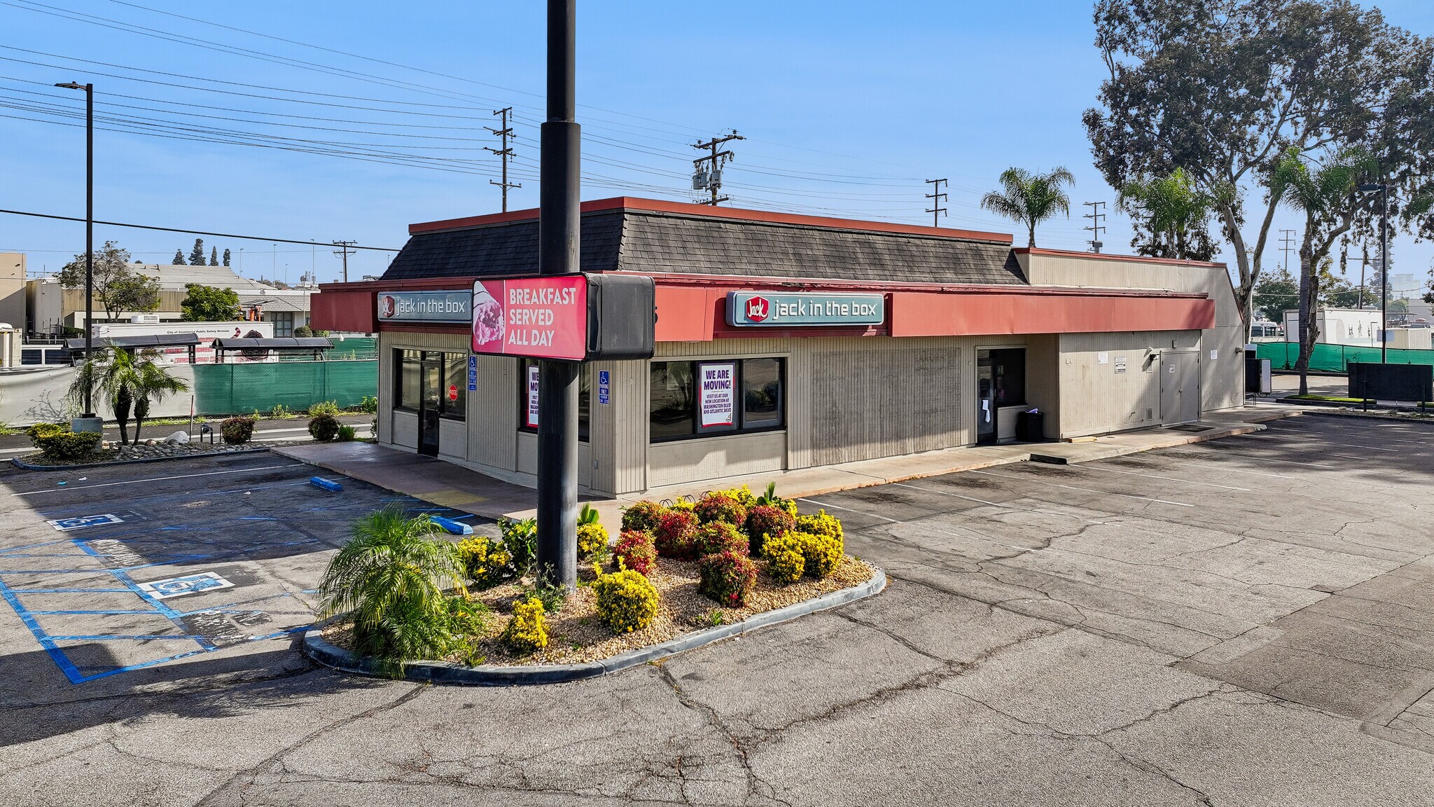 5555 E Washington Blvd, Commerce, CA à louer Photo principale– Image 1 sur 13