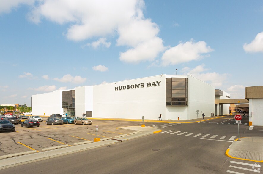 1 Kingsway Garden Mall NW, Edmonton, AB à louer - Photo de l’immeuble – Image 2 sur 8