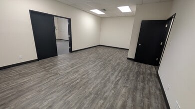 4002-4014 148th Ave NE, Redmond, WA à louer Photo intérieure– Image 2 sur 8