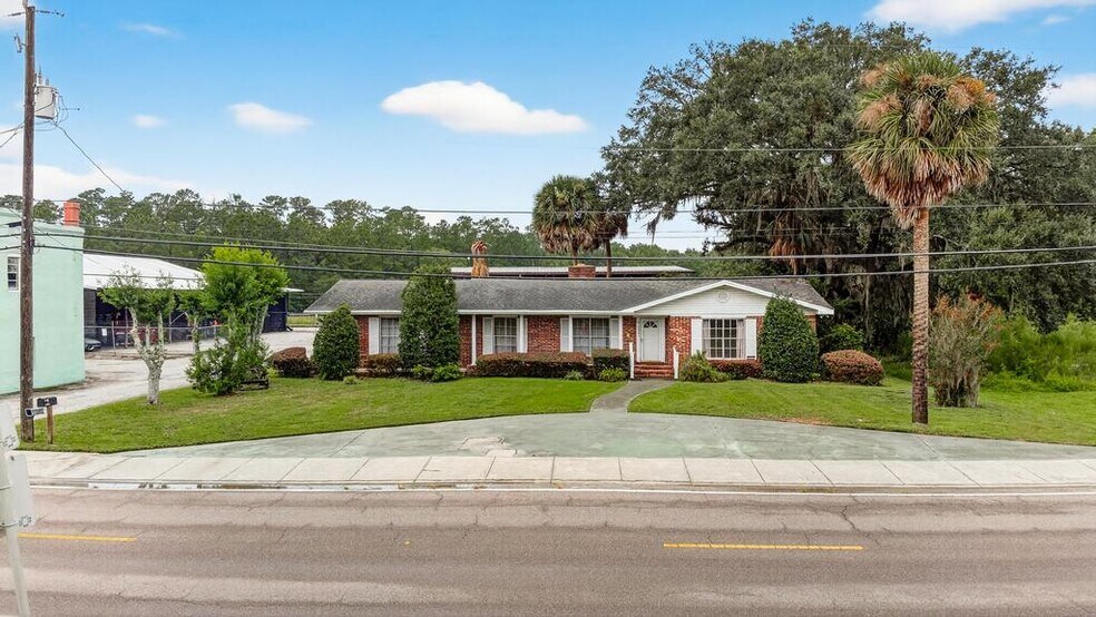 617341 Brandies Ave, Callahan, FL à vendre - Photo principale – Image 1 sur 4