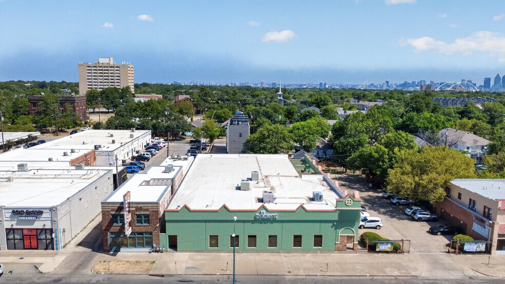 817 W Jefferson Blvd, Dallas, TX à vendre - Photo de l’immeuble – Image 2 sur 19