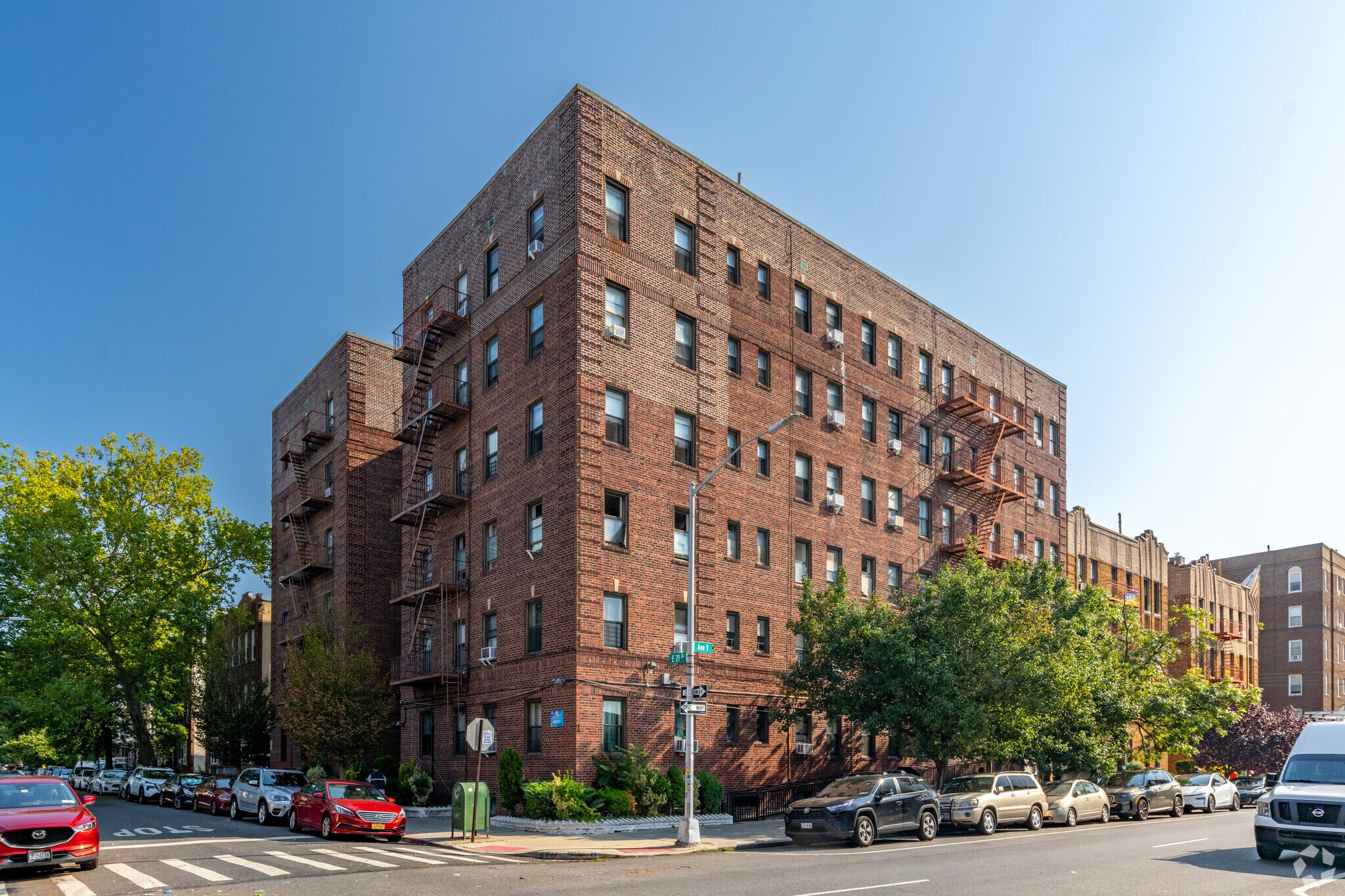 2249 E 21st St, Brooklyn, NY à vendre Photo principale– Image 1 sur 12